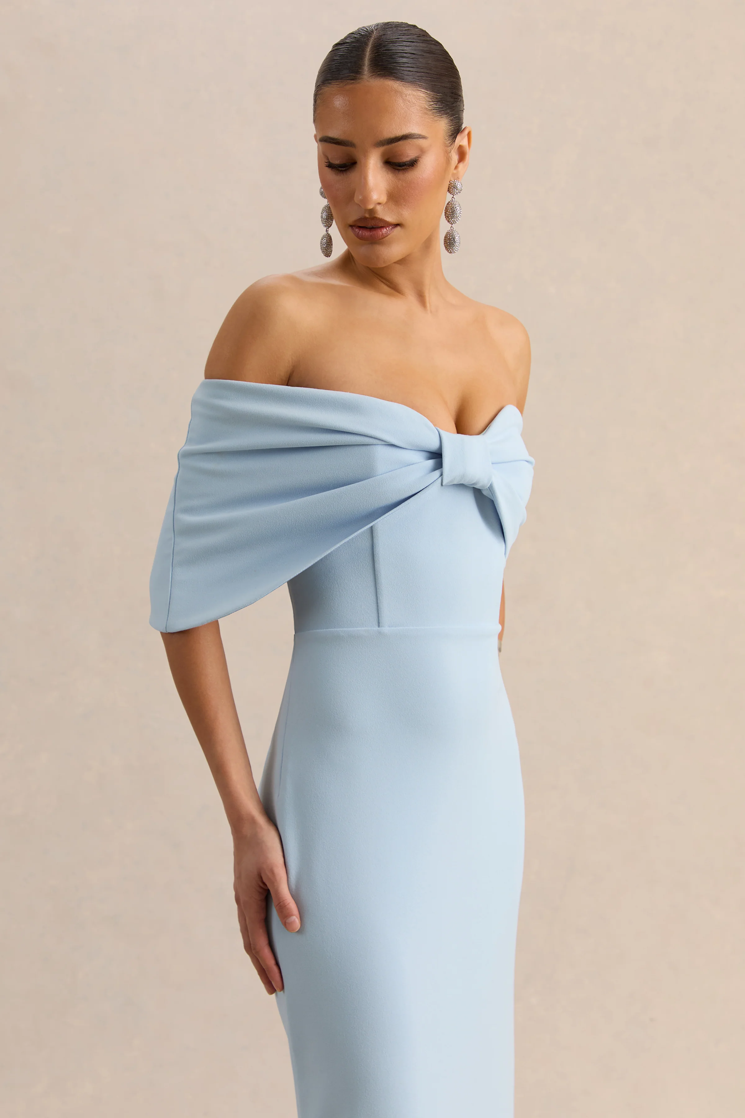 Agatha | Poederblauwe Strik Bardot Hals Maxi Jurk - Image 6