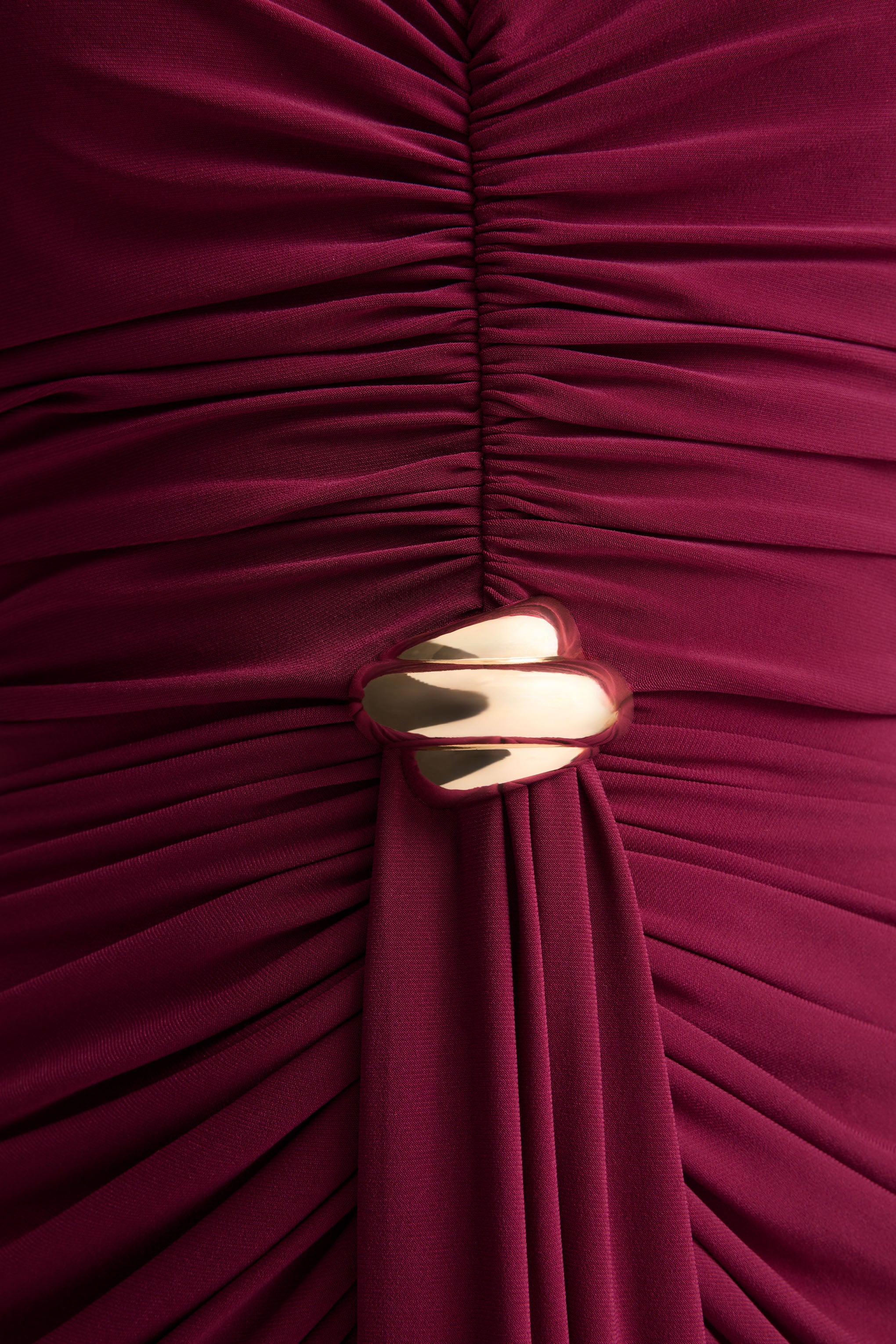 Beverly | Bordeaux Bandeau Maxi Jurk Met Gerimpelde Details - Image 6