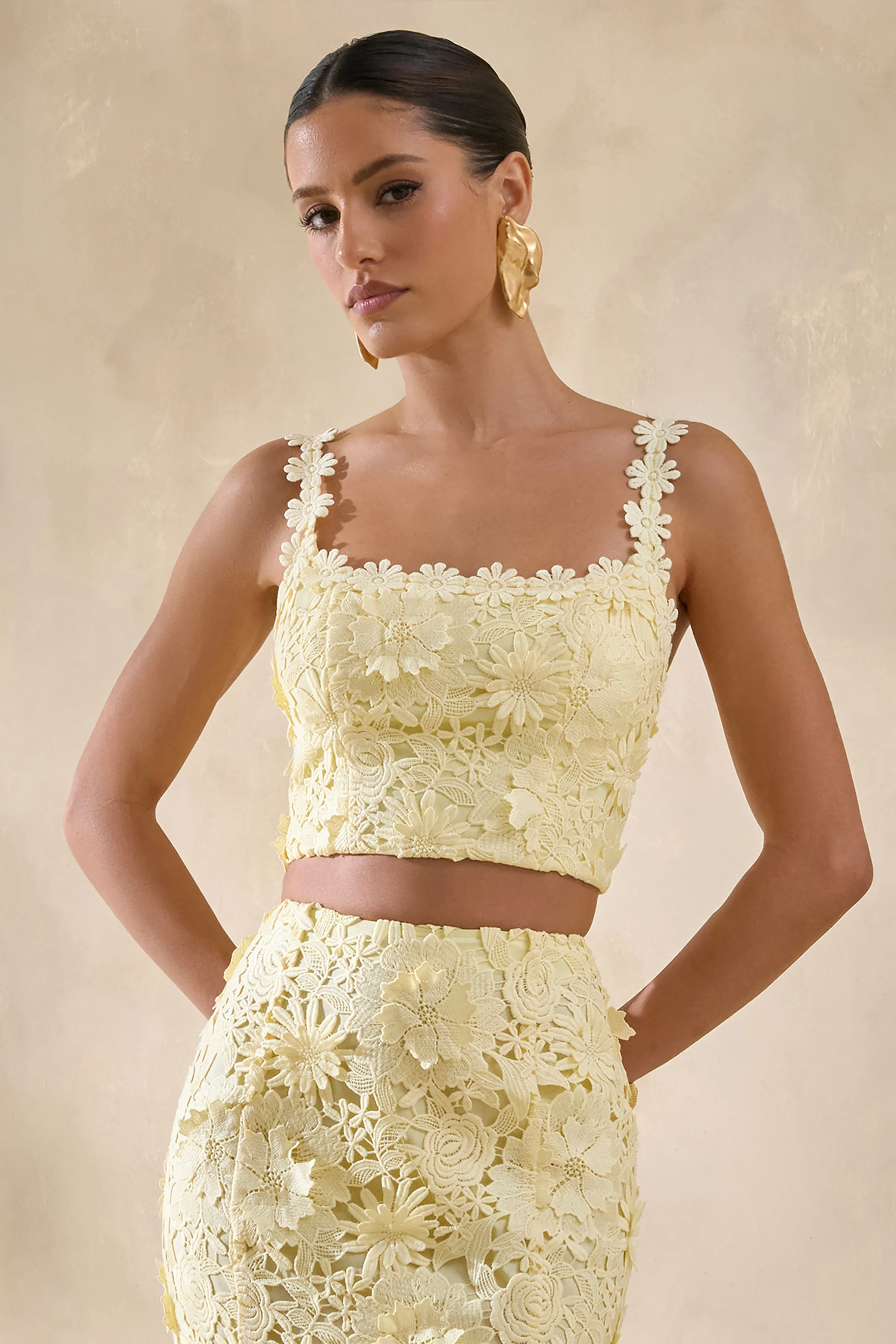 Blythe | Citroengele Kanten Crop Top Met Vierkante Hals