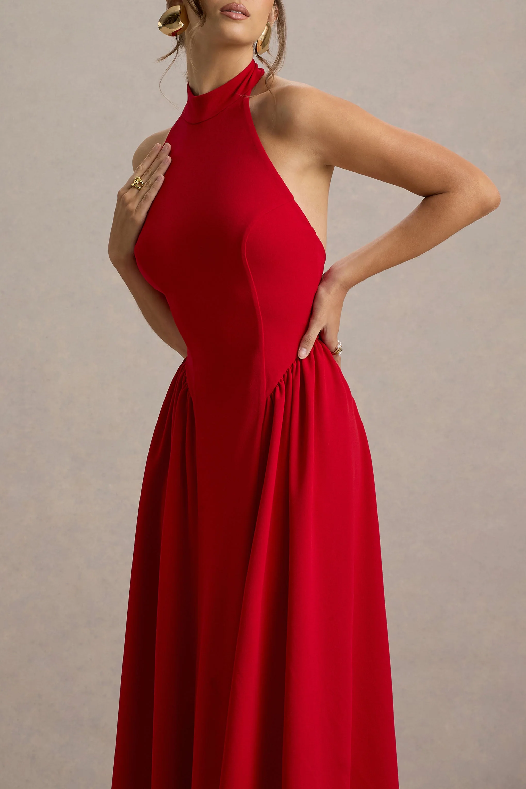 Cynthia | Rode Hoge Hals Maxi Jurk Met Volumineuze Rok - Image 3