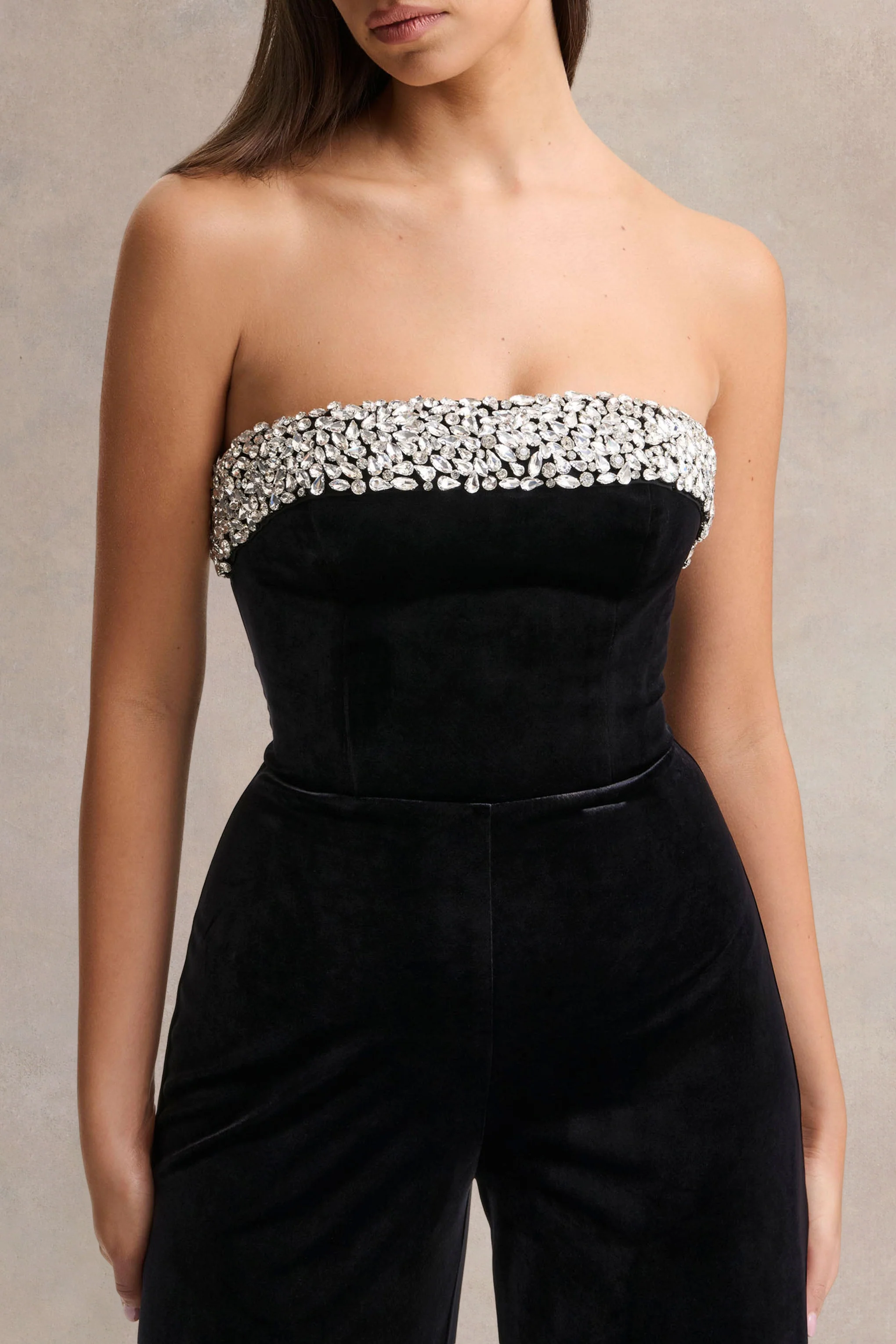 Emelie | Zwart Fluwelen Versierde Bandeau Jumpsuit - Image 3