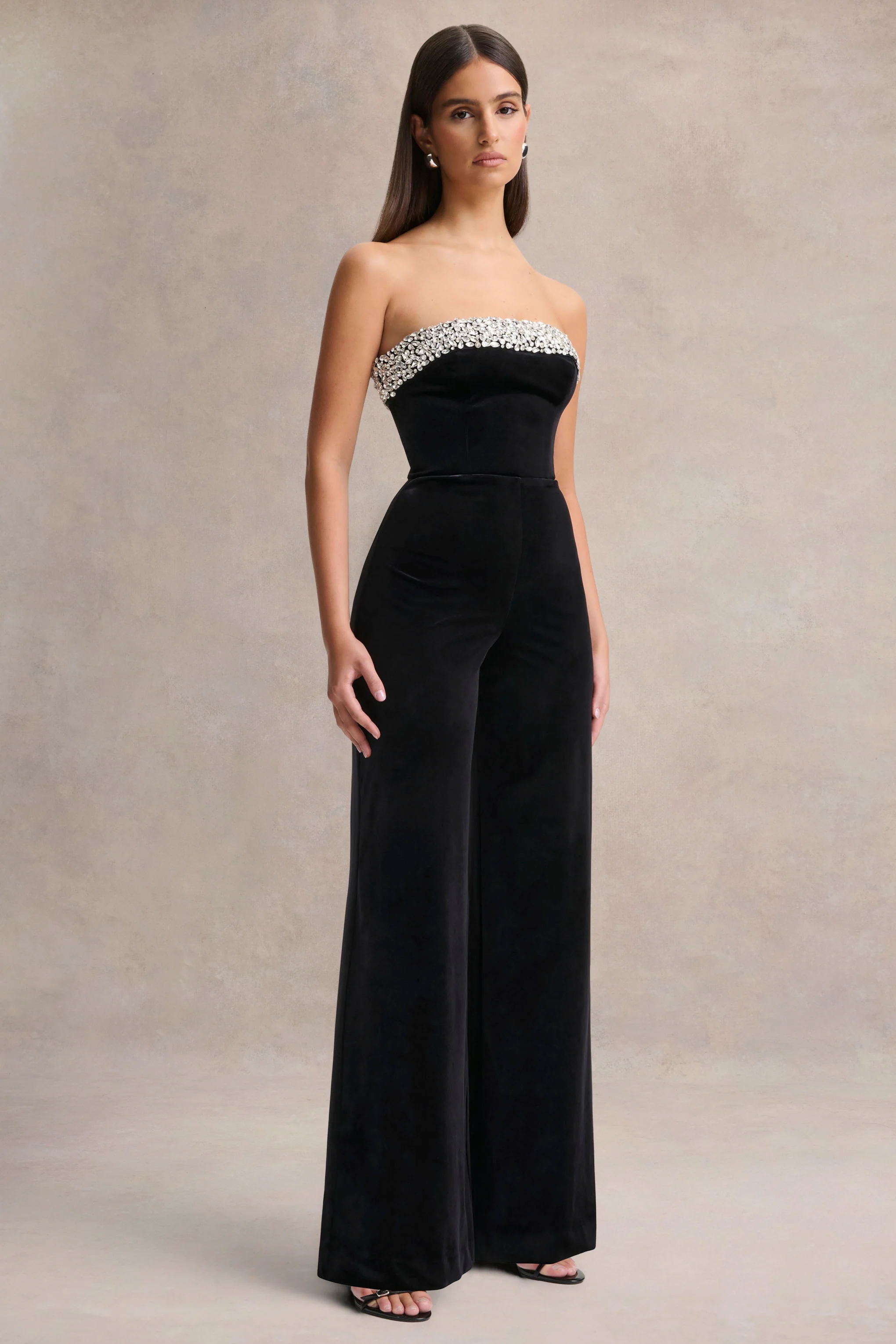 Emelie | Zwart Fluwelen Versierde Bandeau Jumpsuit - Image 4