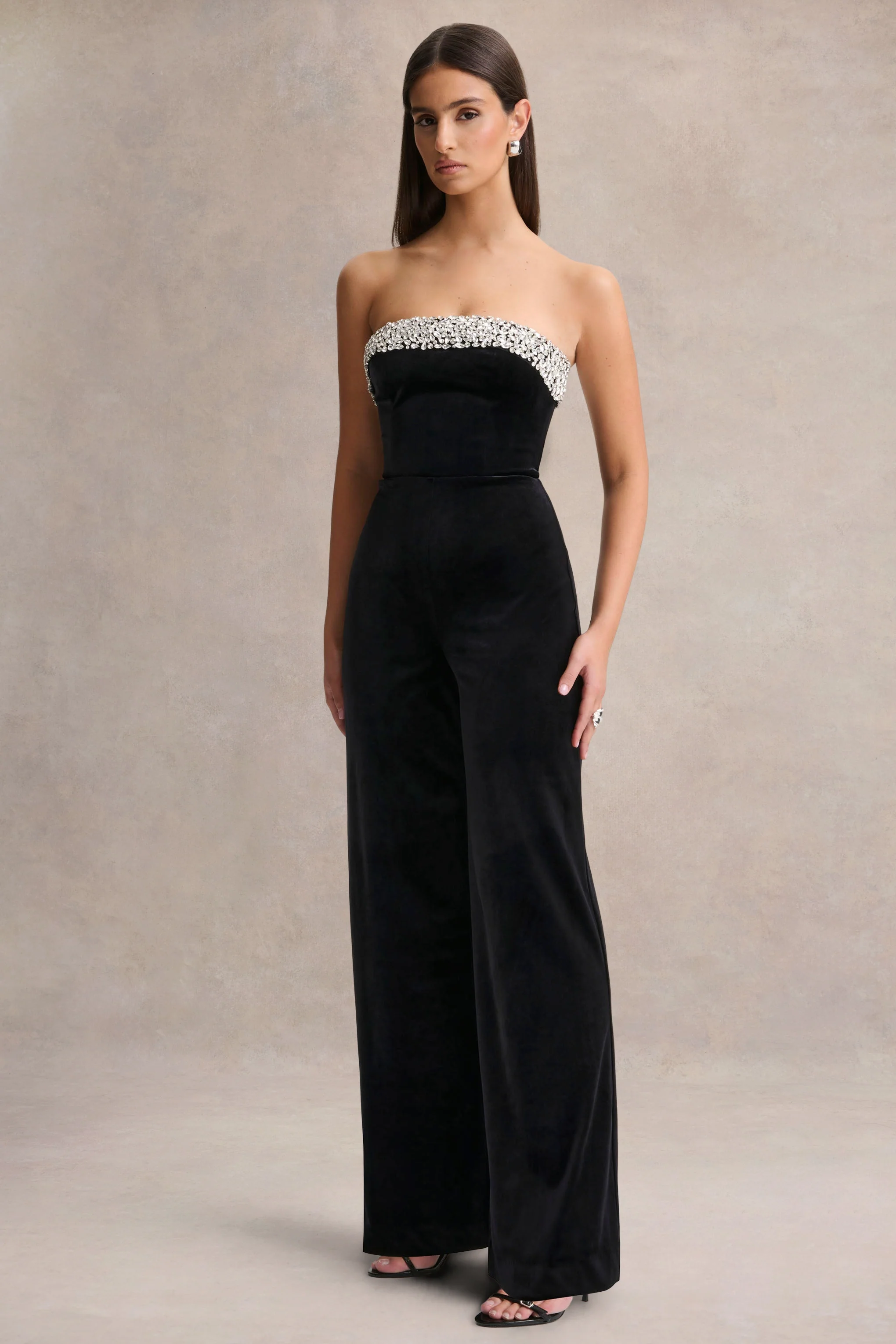 Emelie | Zwart Fluwelen Versierde Bandeau Jumpsuit - Image 5