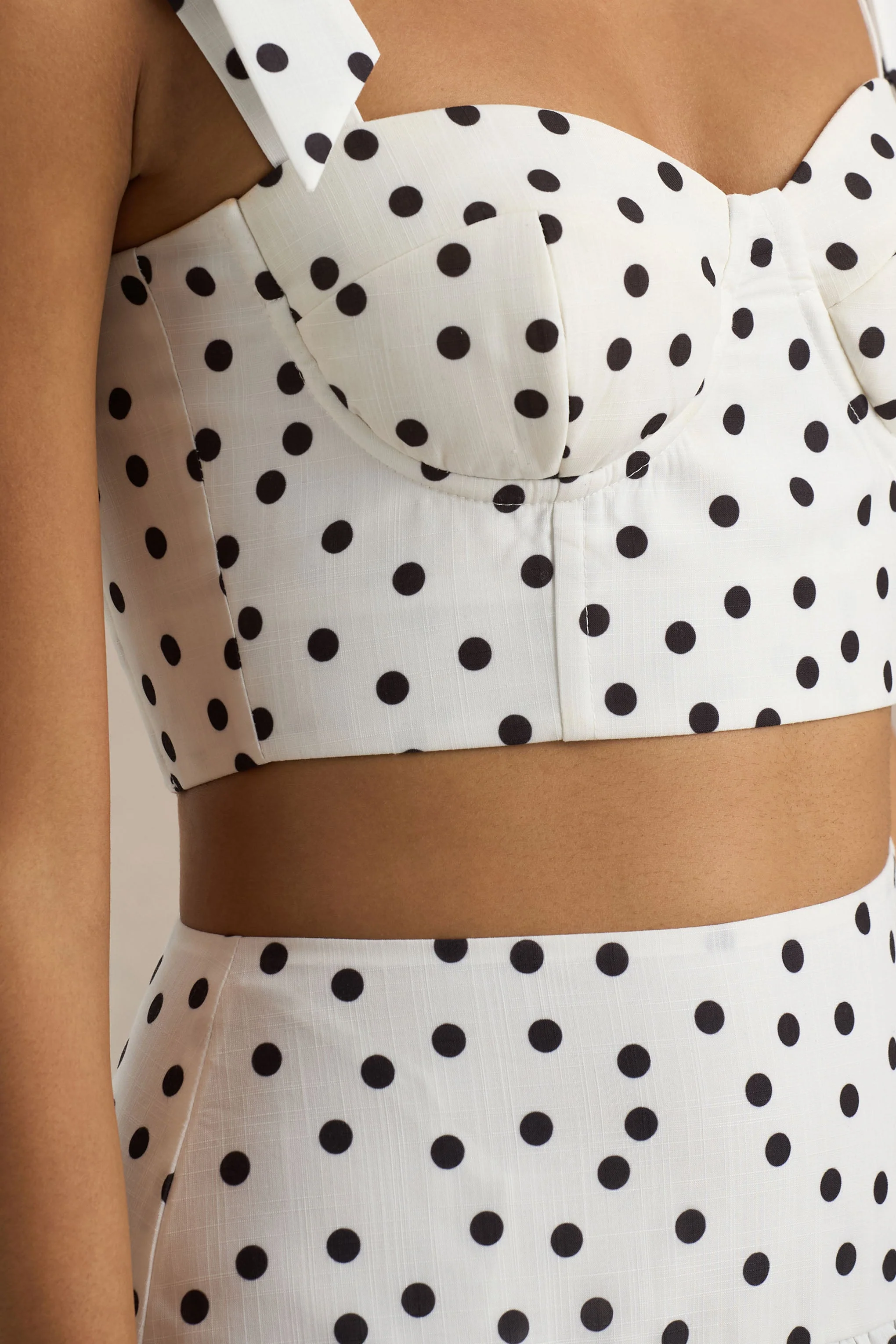 Emry | Witte Polka Dot Maxi-Rok Met Hoge Taille En Ruches detail - Image 6