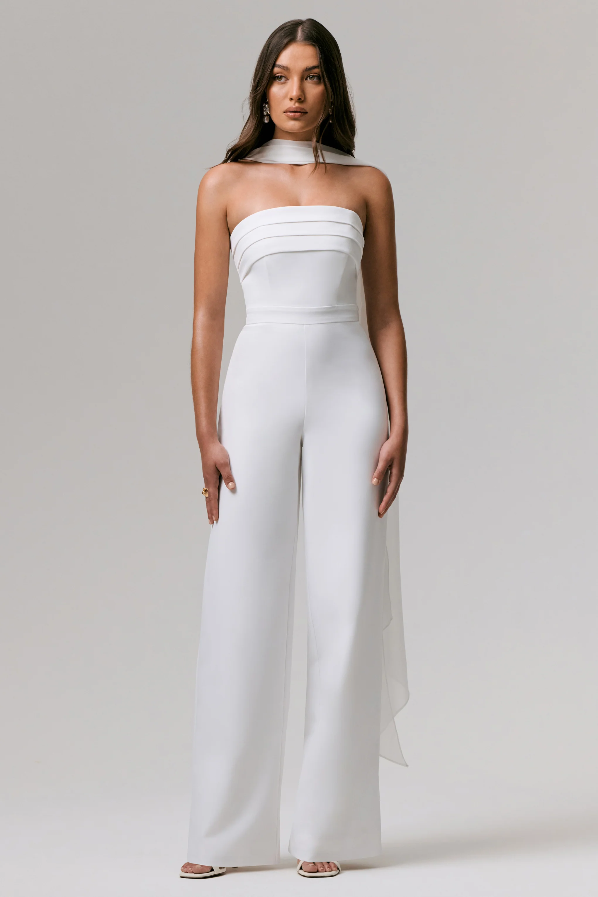 Enchanted | Witte Hoge Hals Jumpsuit Met Sjaal - Image 4