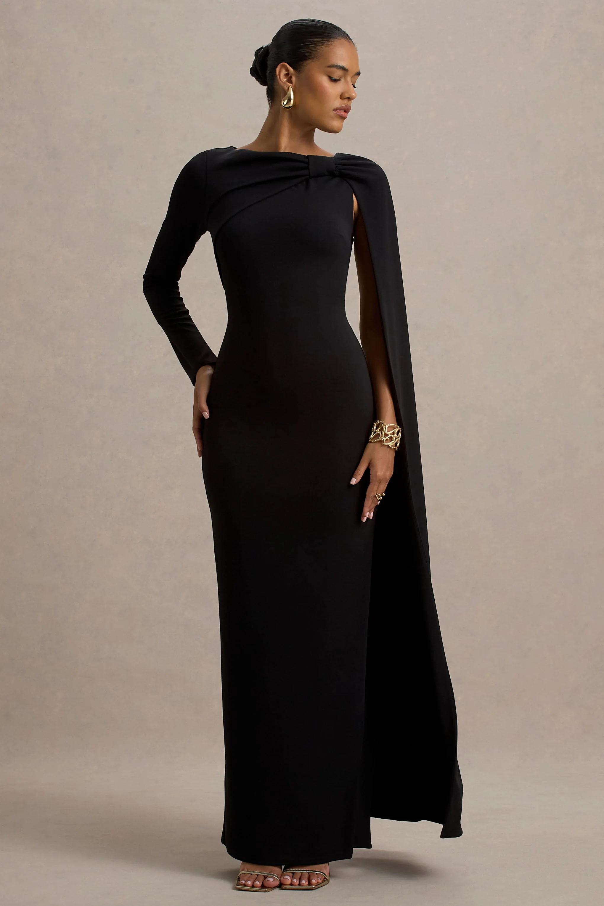 Frances | Zwarte Hoge Hals Maxi Jurk Met Cape Detail - Image 4