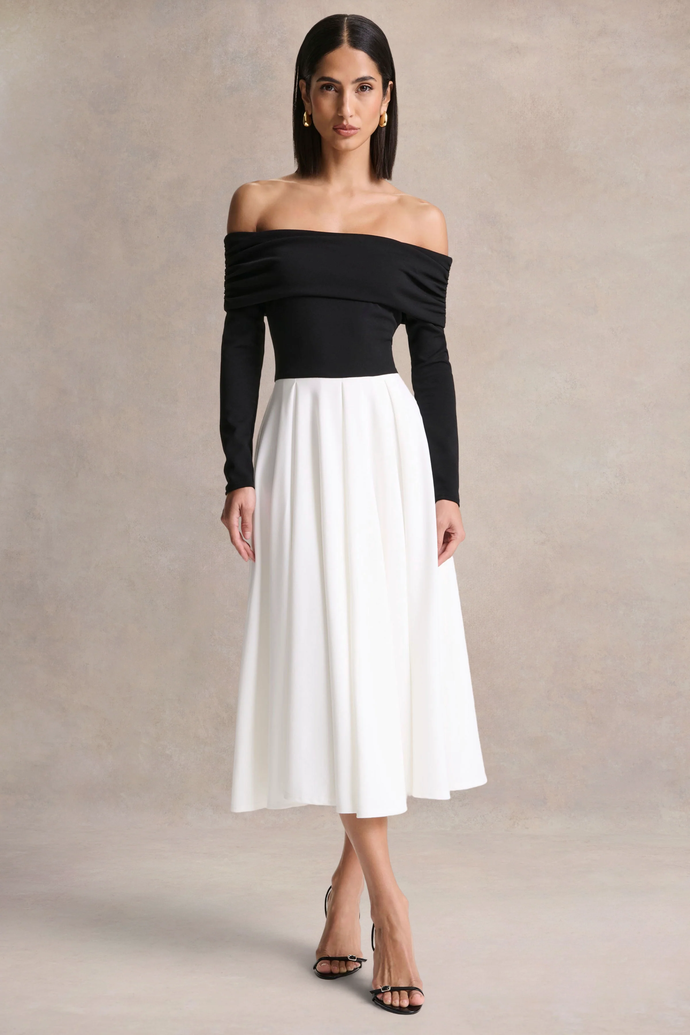 Frederica | Zwart-Witte Bardot Hals Midi Jurk - Image 5