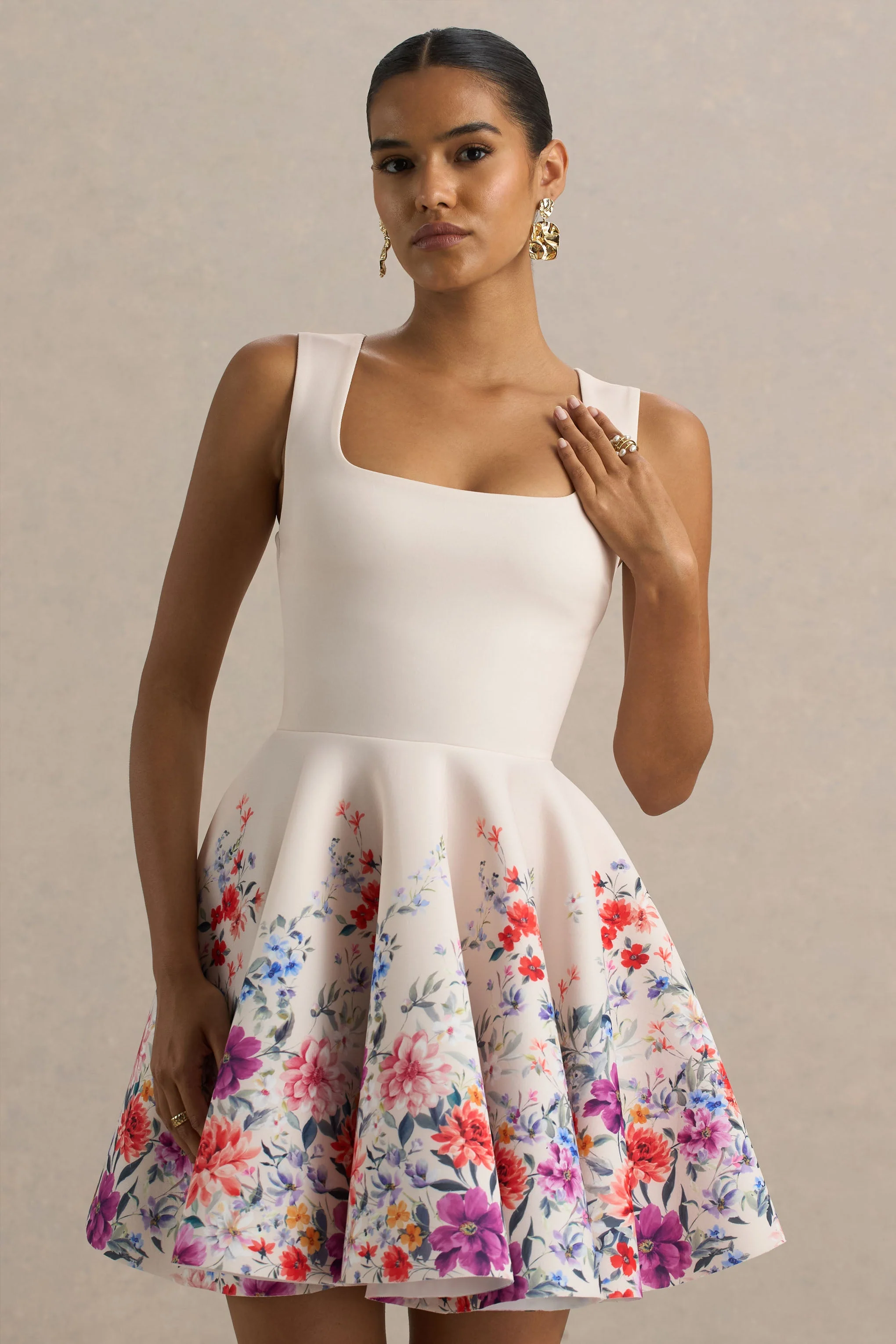 Gemstone | Lichtroze Bloemenprint Vierkante Hals Skater Mini Jurk - Image 5