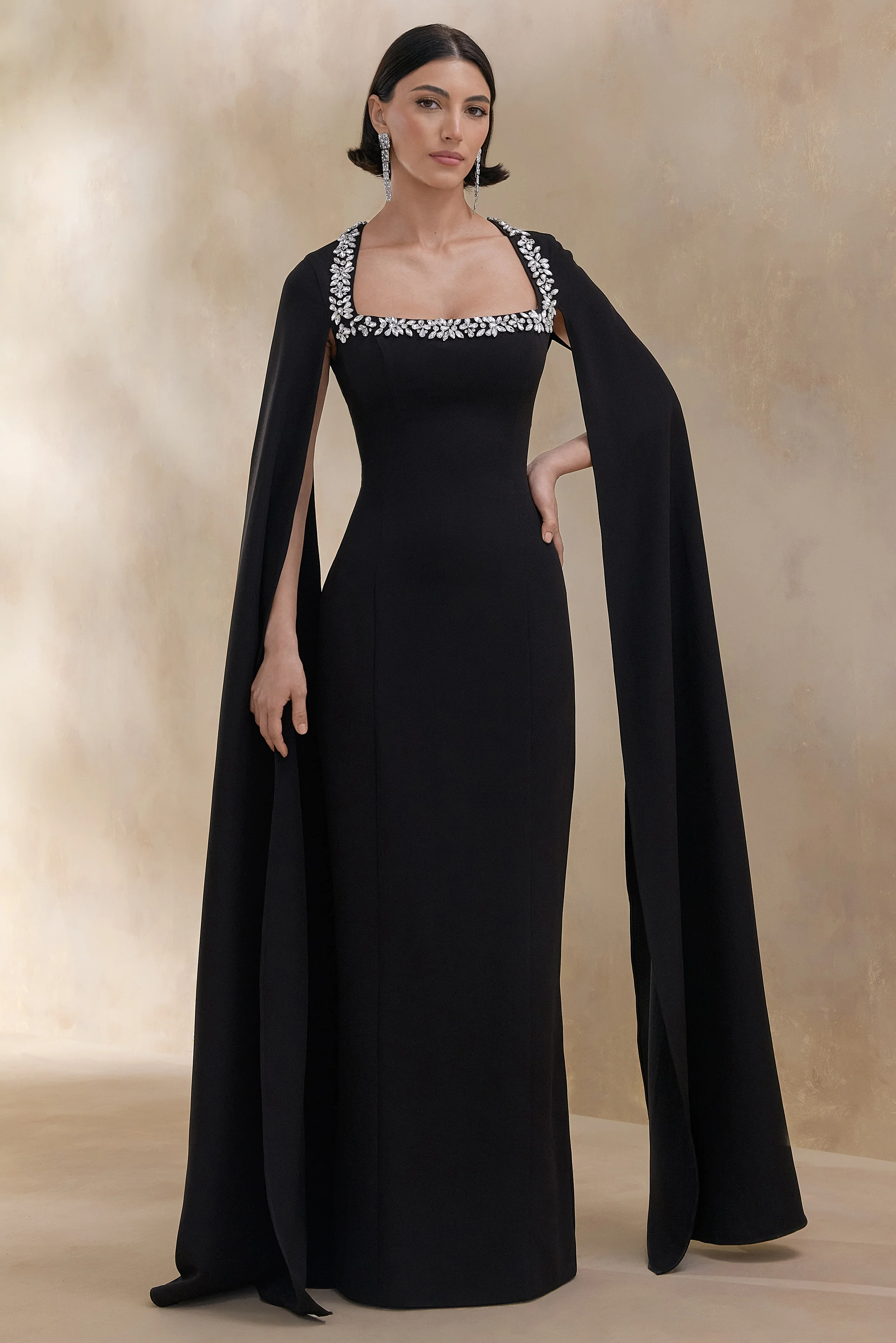 Glossy | Zwarte Geweven Vierkante Hals Maxi Jurk Met Cape Mouwen En Versierde Details - Image 4