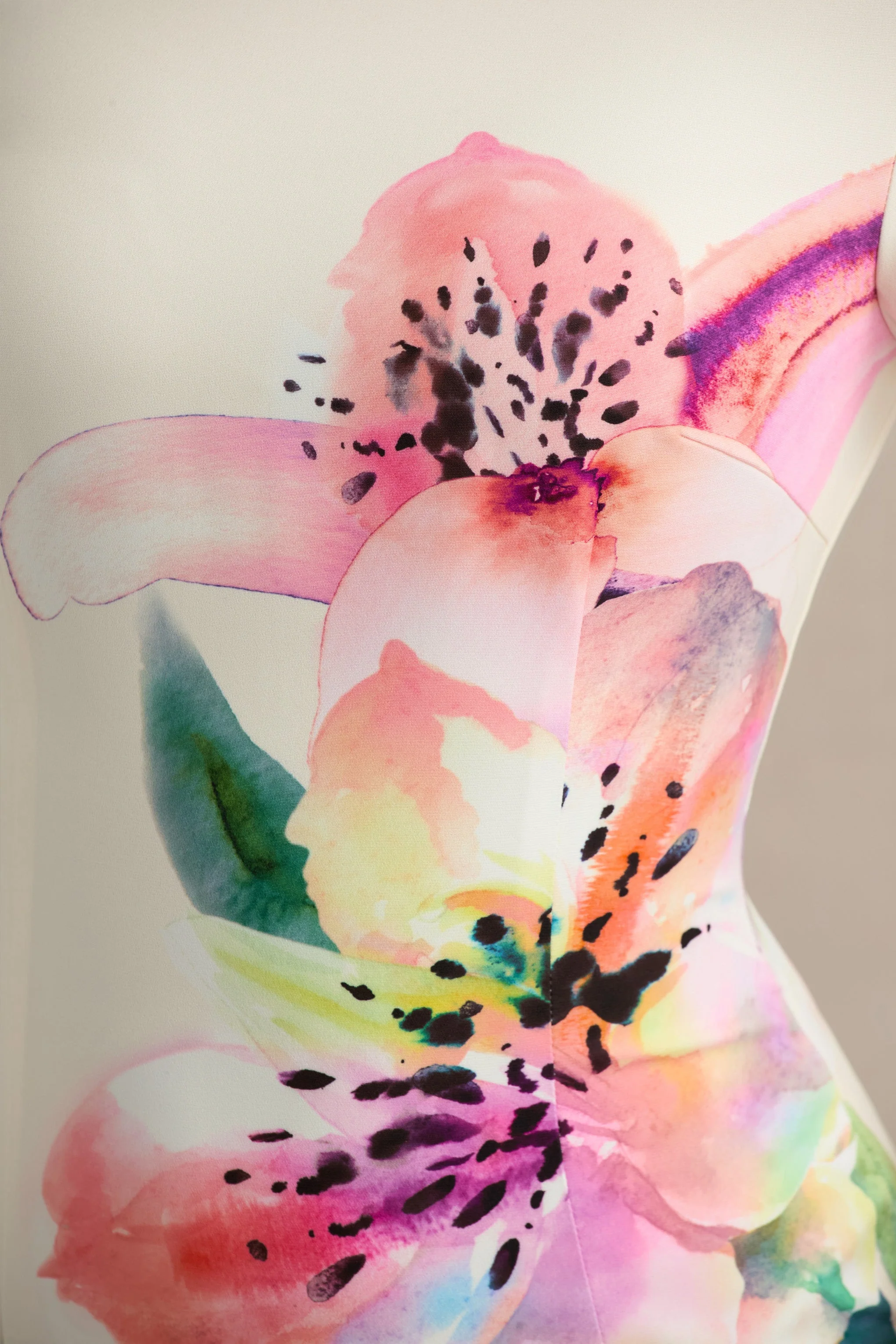 Hessie | Witte Lelie Print Hoge Hals Maxi Jurk - Image 6