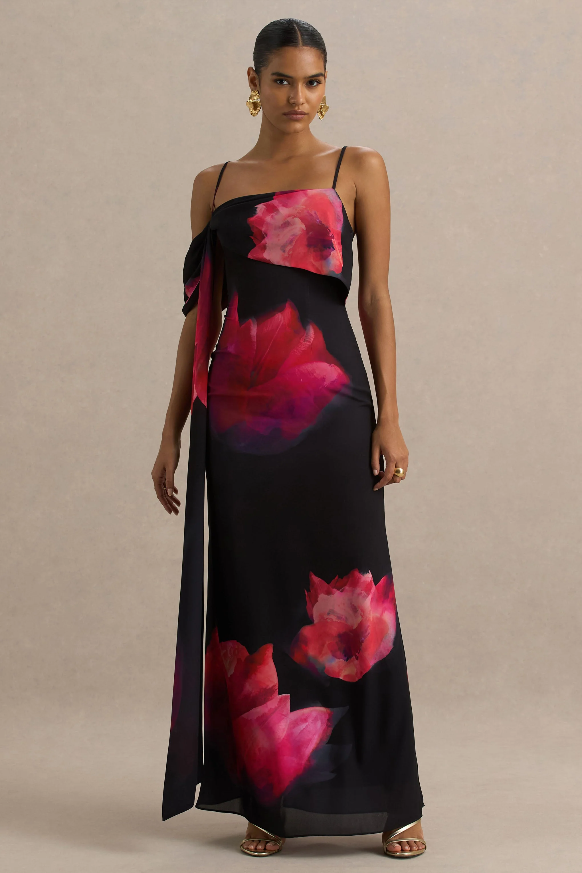 Leonara | Zwarte En Roze Bloemenprint Draperend Hals Maxi Jurk Met Eén Mouw - Image 3