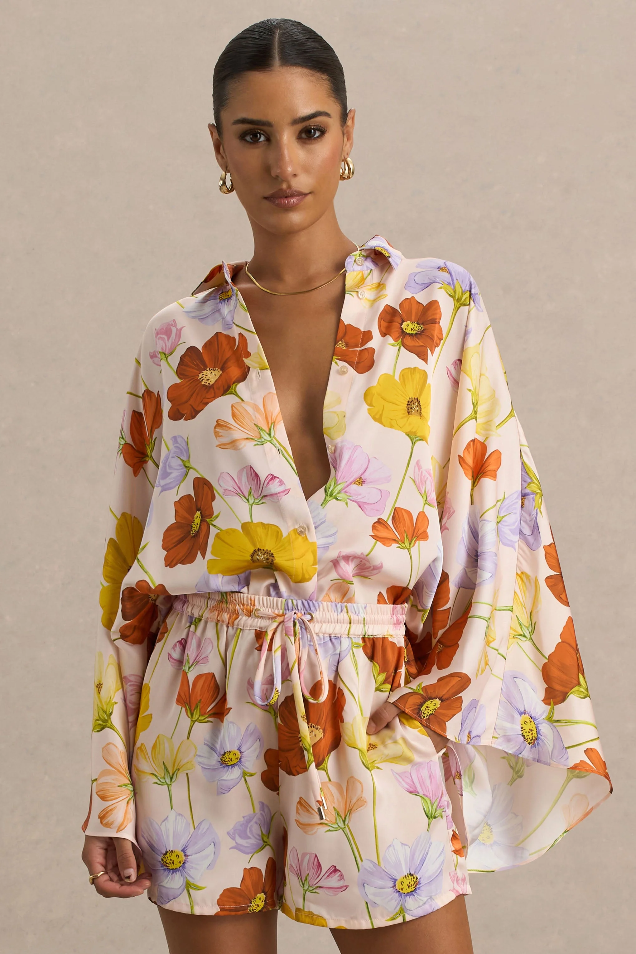Lolite | Felkleurige Bloemenprint T‑Shirt Met Lange Mouwen - Image 4