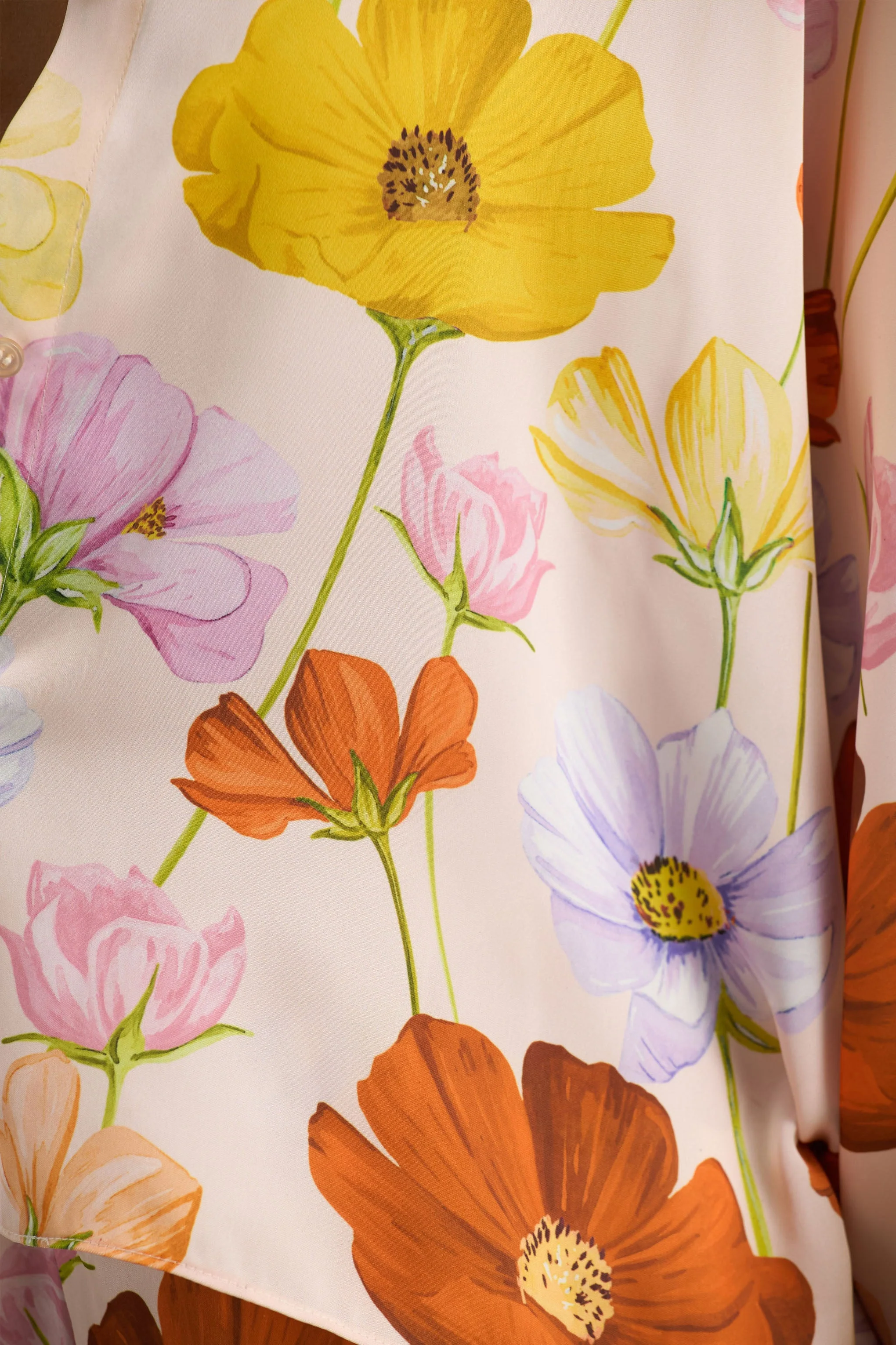 Lolite | Felkleurige Bloemenprint T‑Shirt Met Lange Mouwen - Image 7