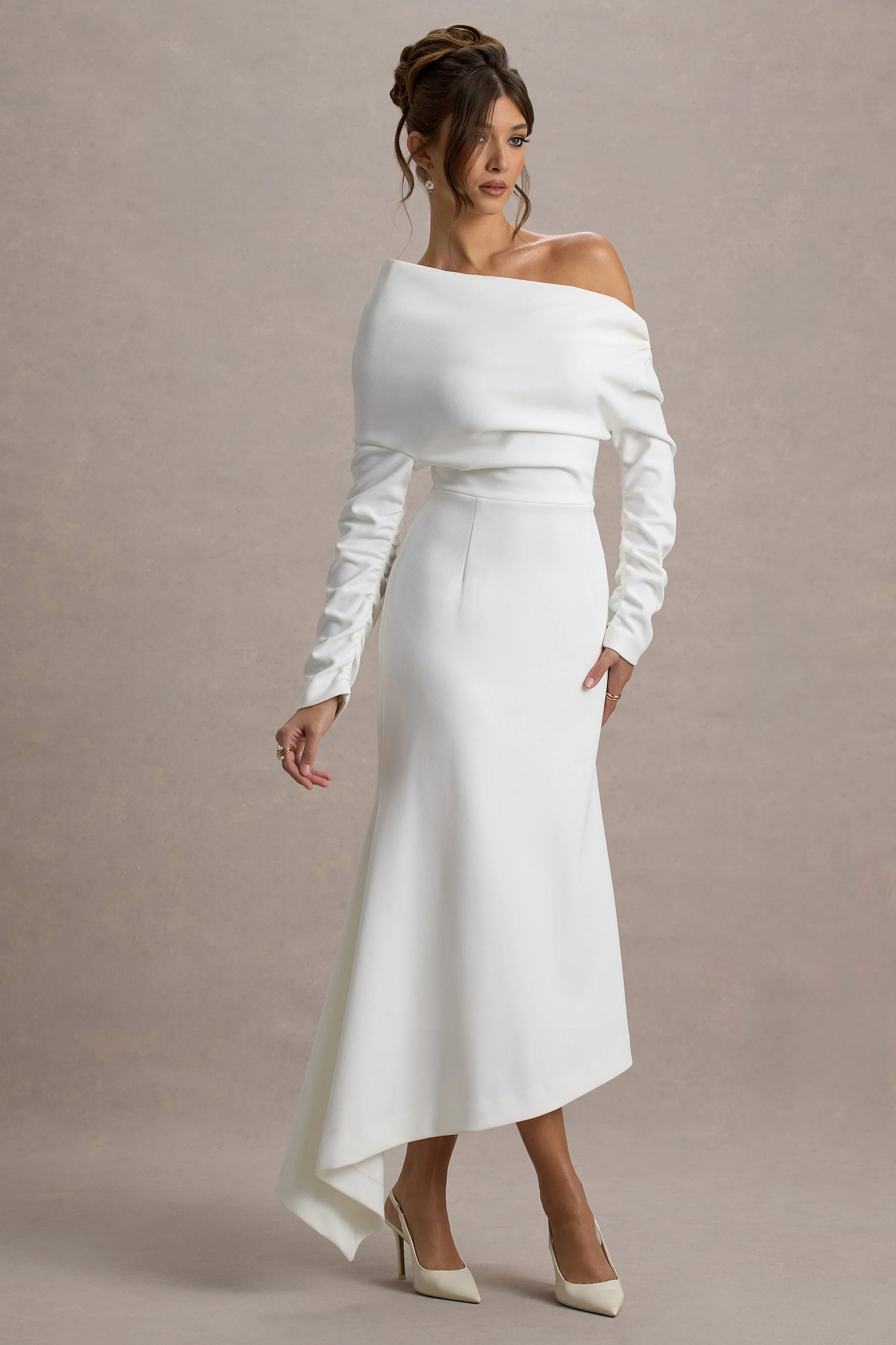 Lou | Witte Asymmetrische Maxi Jurk Met Blote Schouder - Image 5