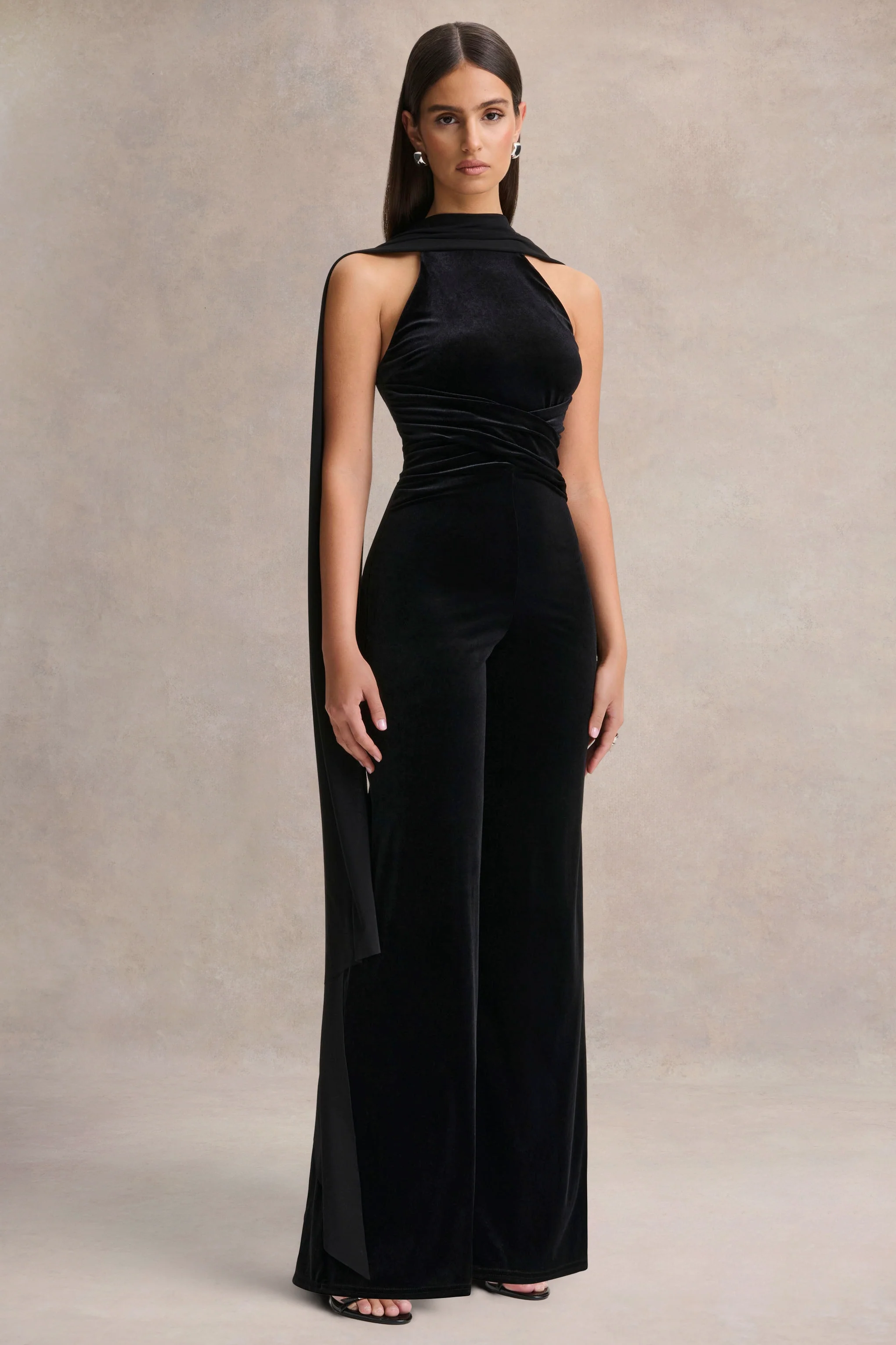 Madalina | Zwarte Hoge Hals Jumpsuit Met Sjaal Detail - Image 4