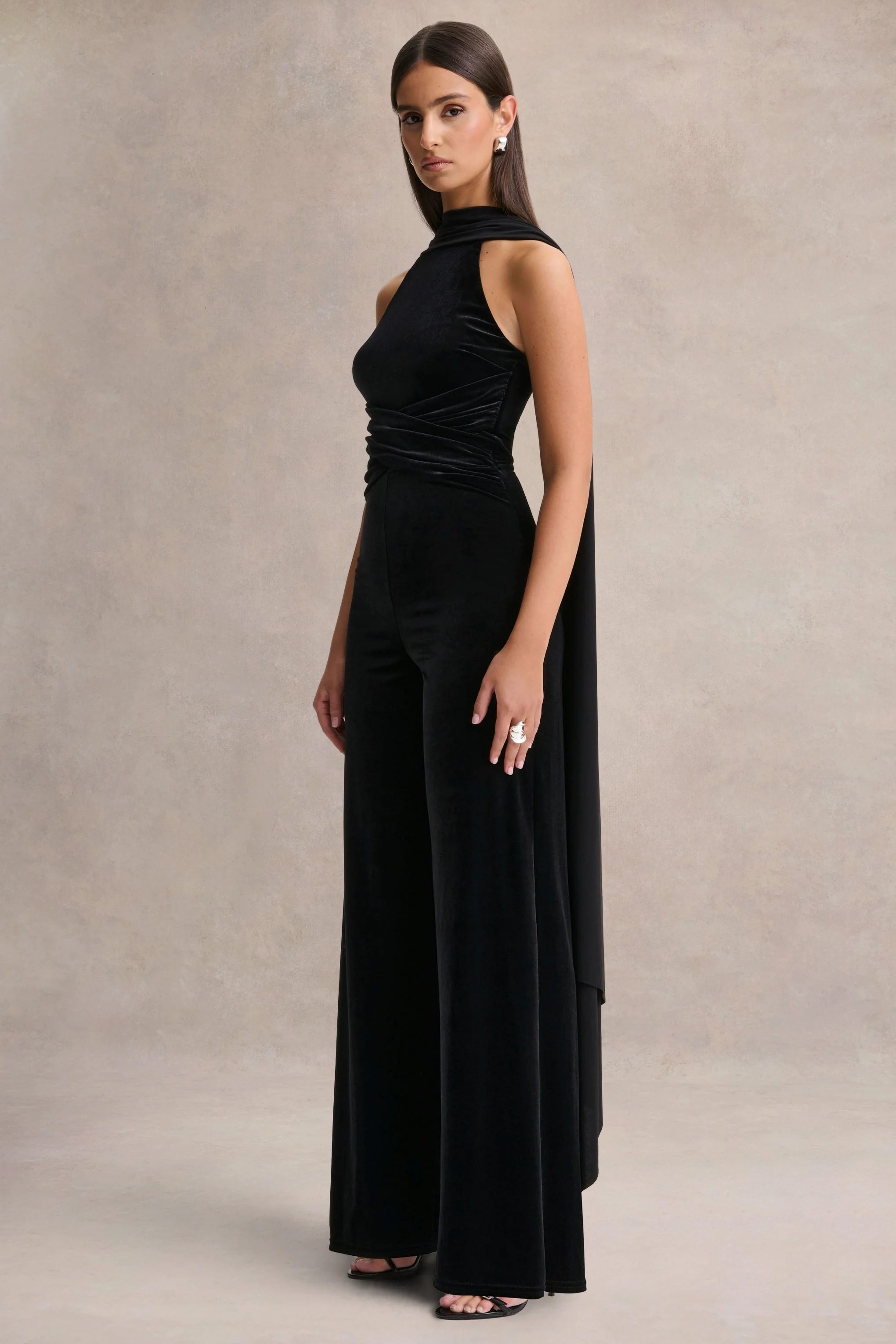 Madalina | Zwarte Hoge Hals Jumpsuit Met Sjaal Detail - Image 5