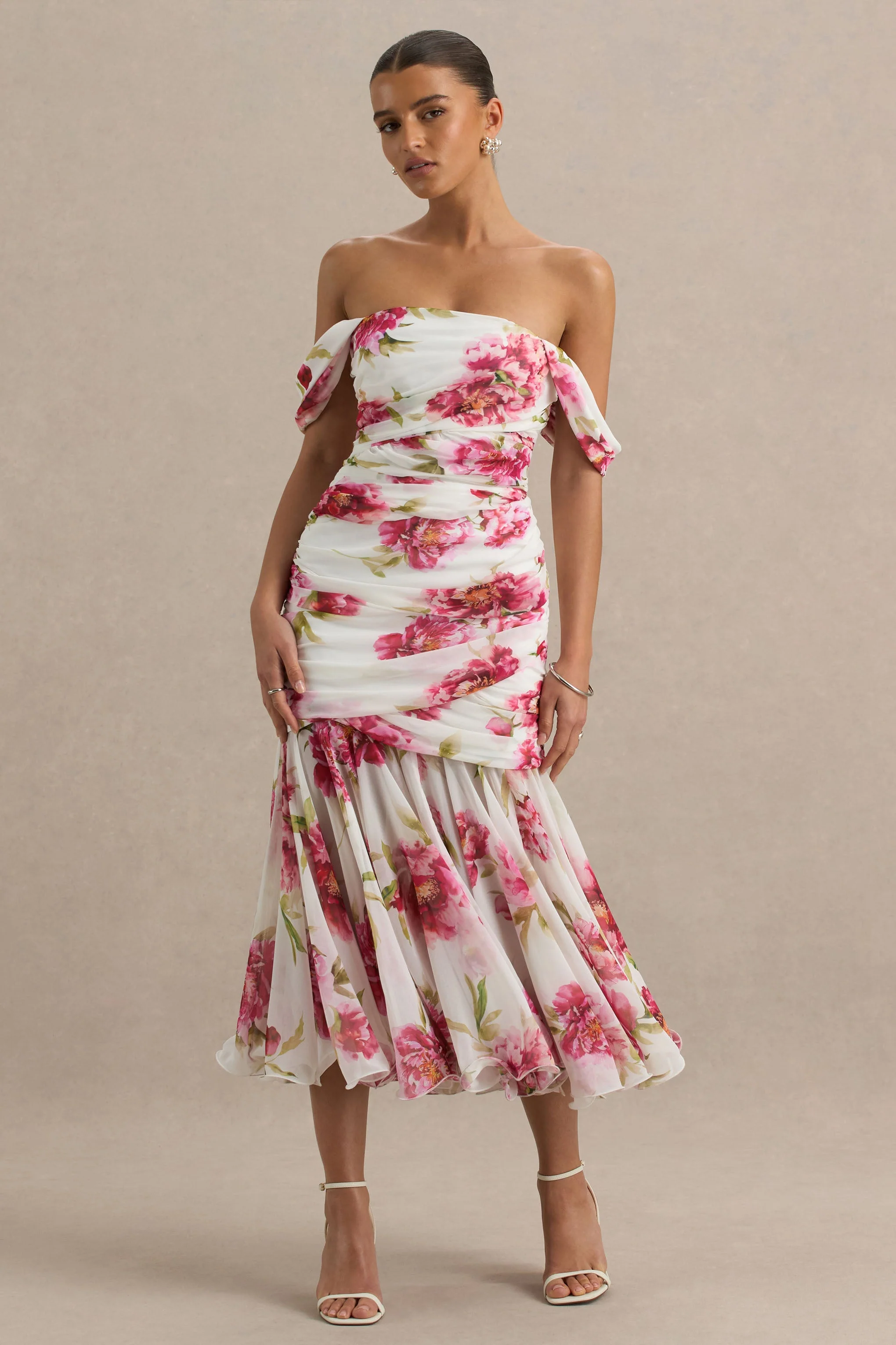 Madelyn | Crème Bloemenprint Gerimpeld Bardot overslag Maxi Jurk Met Kort Mouwen - Image 3