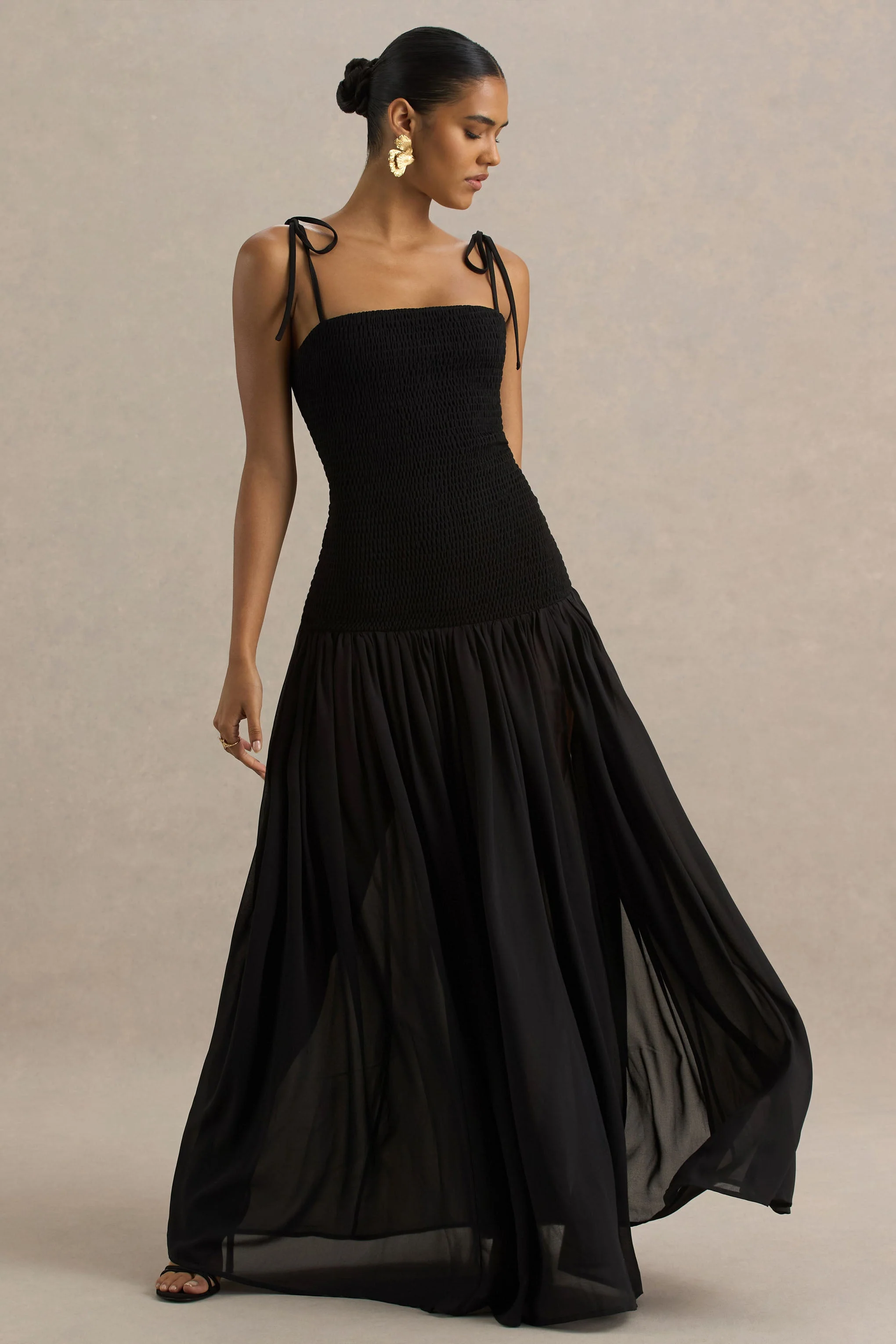 Maeva | Zwarte Vierkante Hals Fishtail Maxi Jurk Met Gerimpeld Details - Image 5