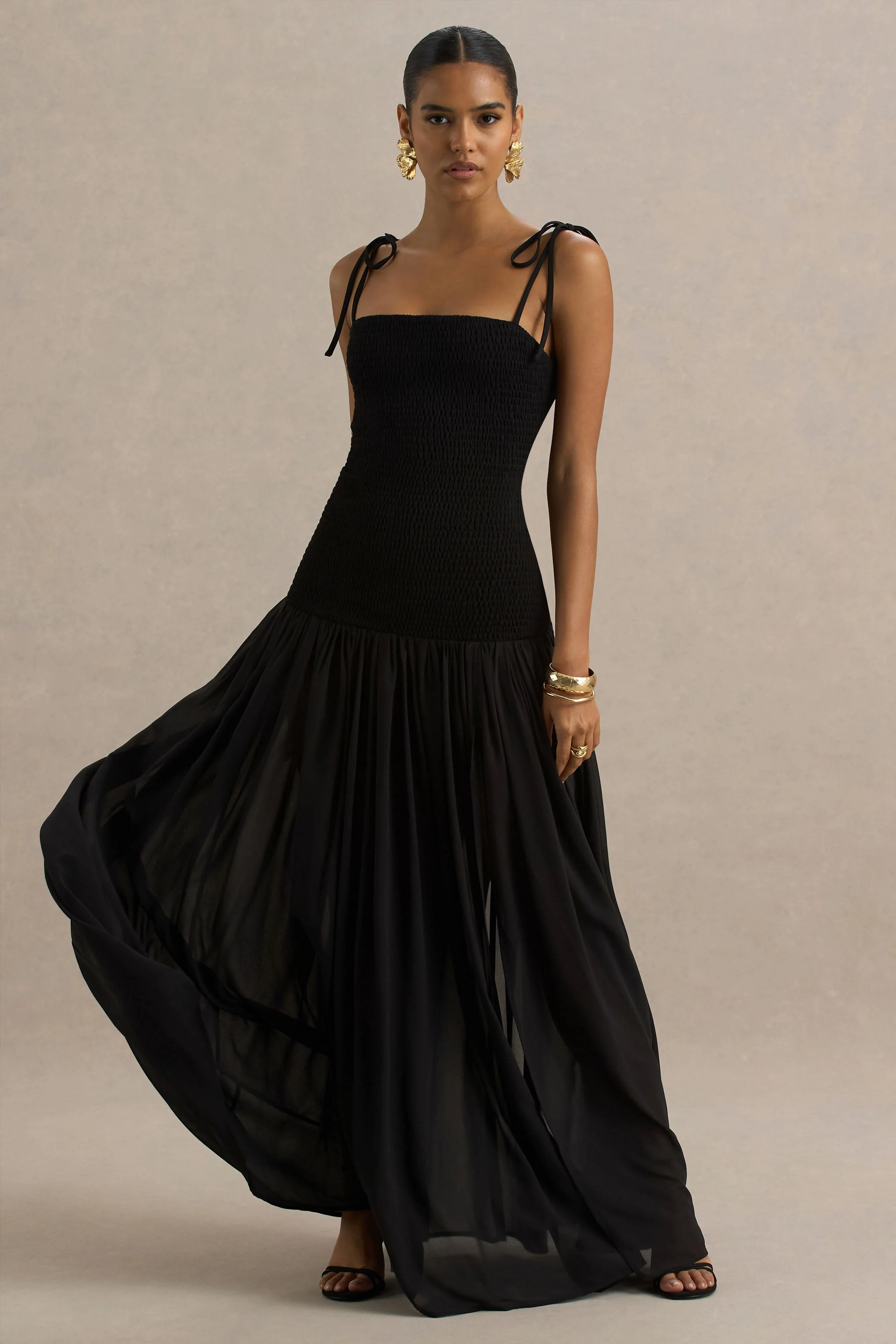 Maeva | Zwarte Vierkante Hals Fishtail Maxi Jurk Met Gerimpeld Details - Image 7