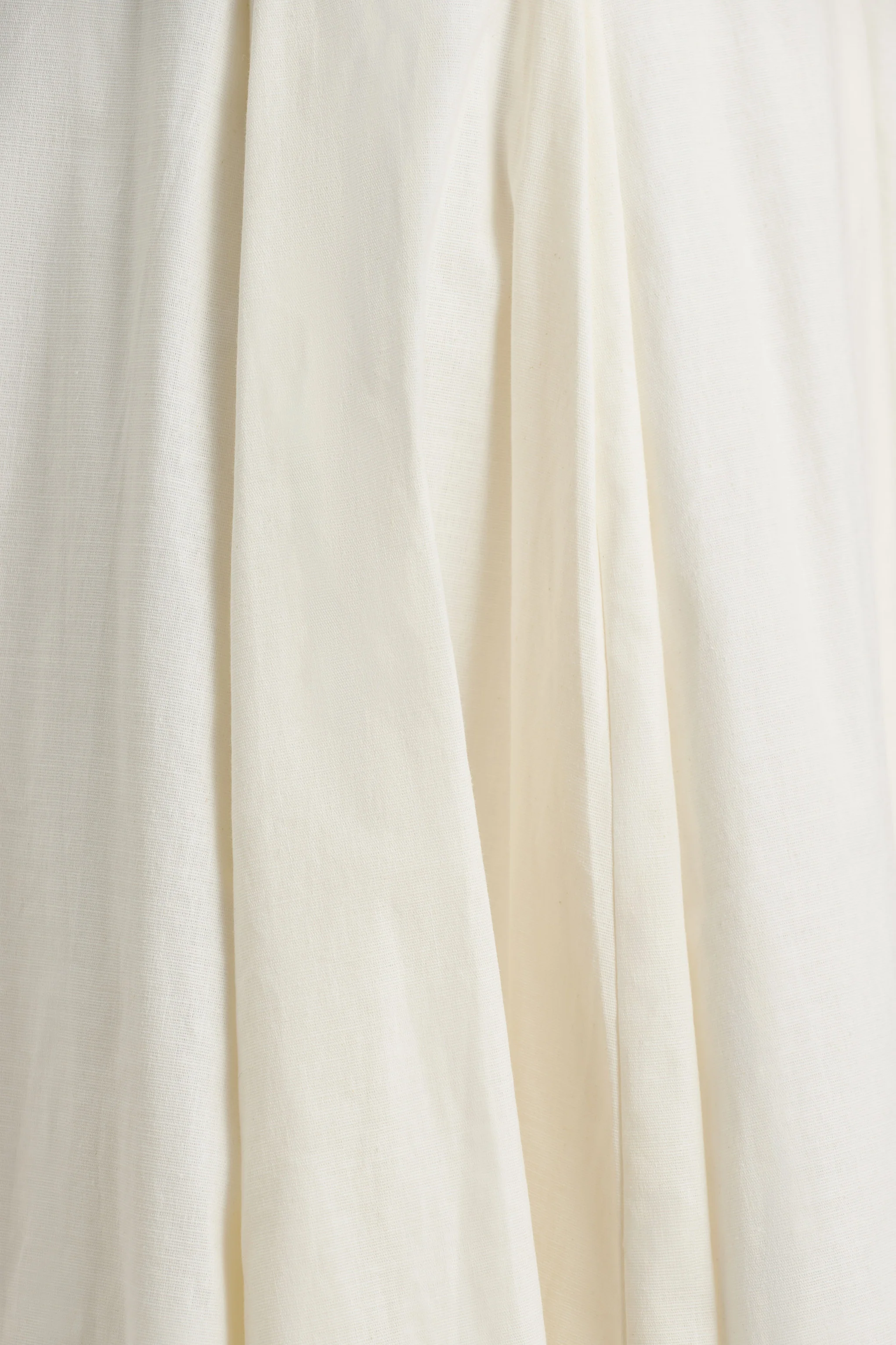Magnolia | Witte Ronde Hals Midi Jurk Met Verlaagde Taille En Ruches Detail - Image 6