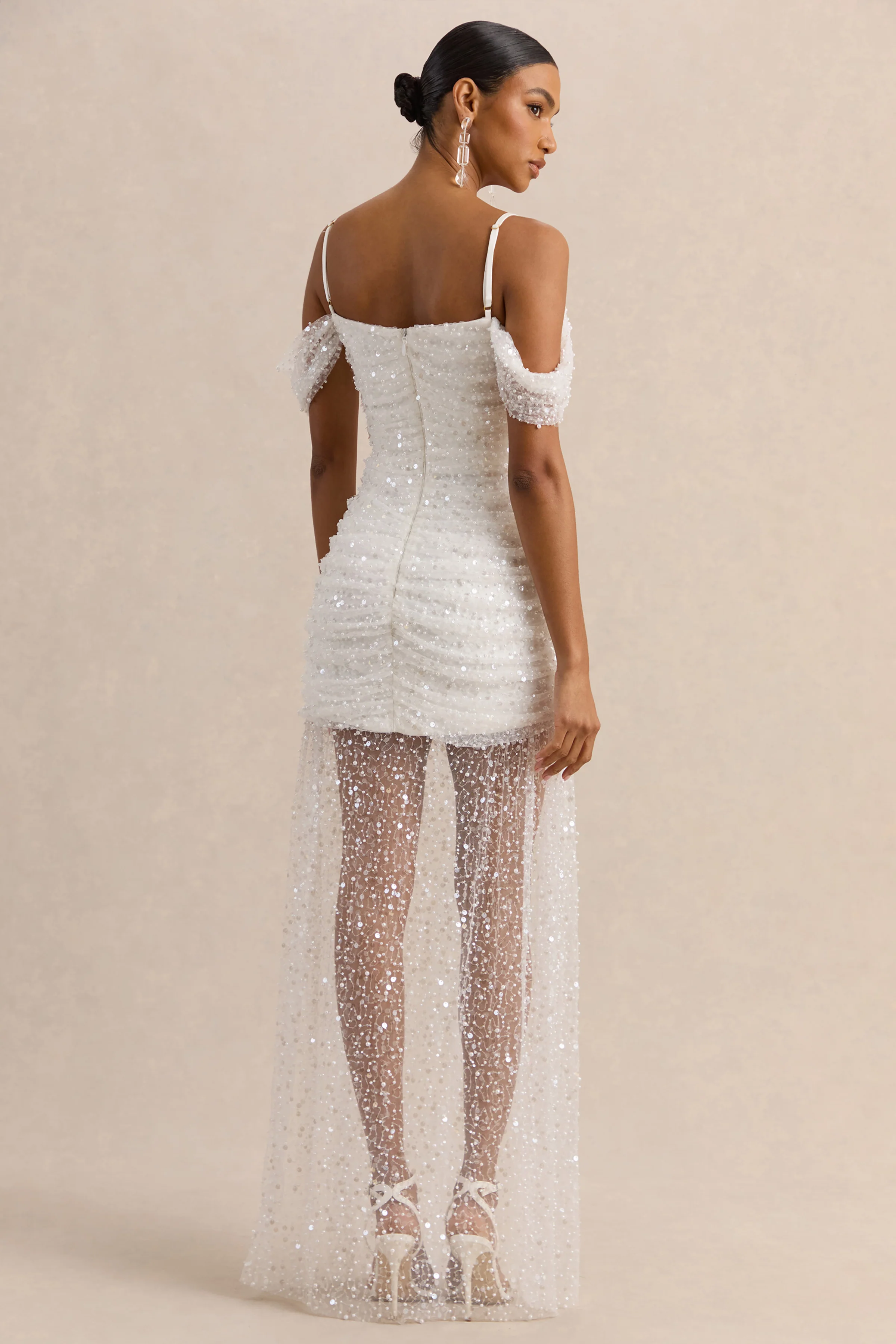 Millie | Witte Mesh Mini Jurk Met Bardot Hals En Draperende Details - Image 2