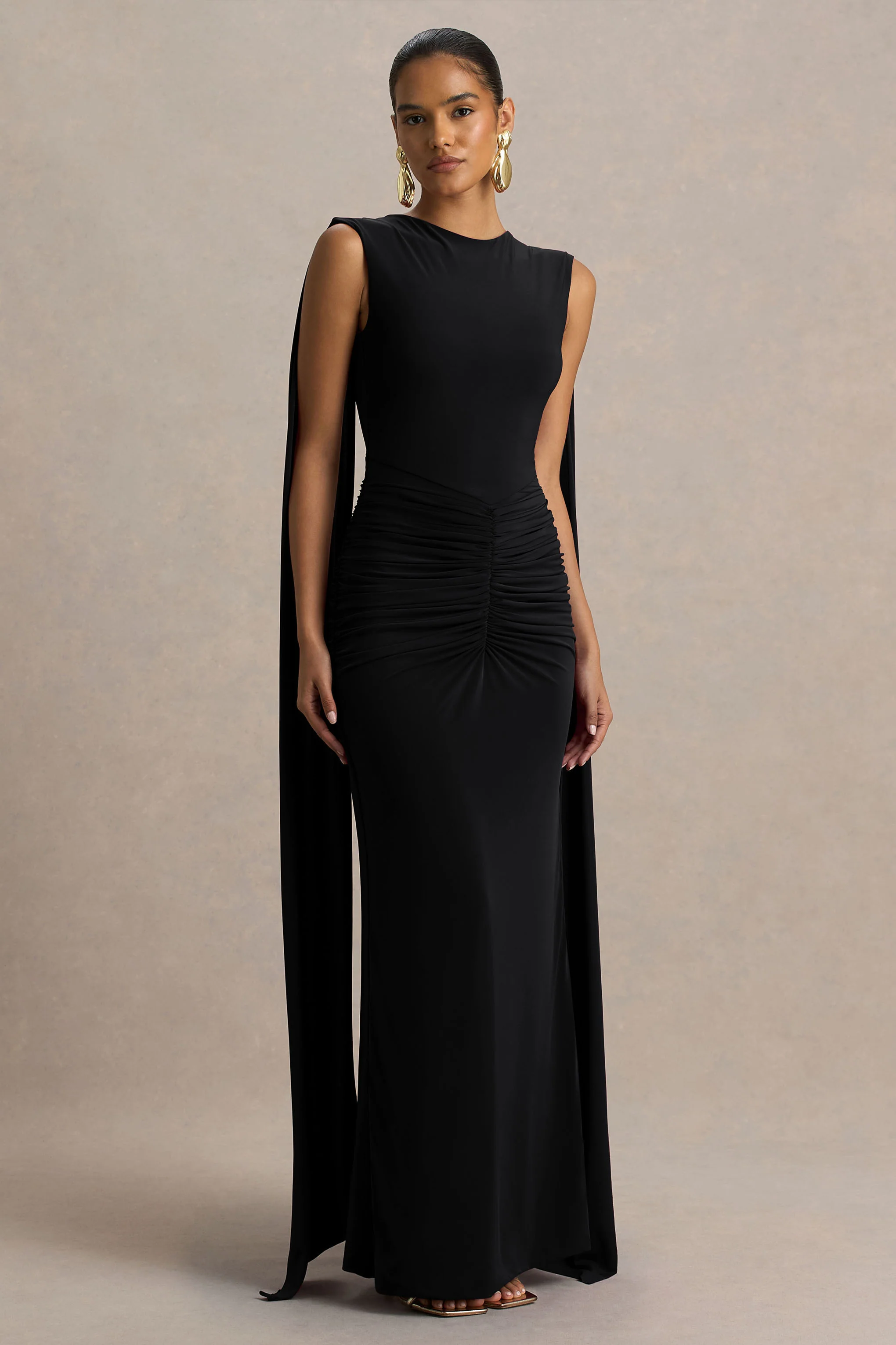 Premiere | Zwarte Boot Hals Maxi Jurk Met Open Rug En Cape Mouwen - Image 5