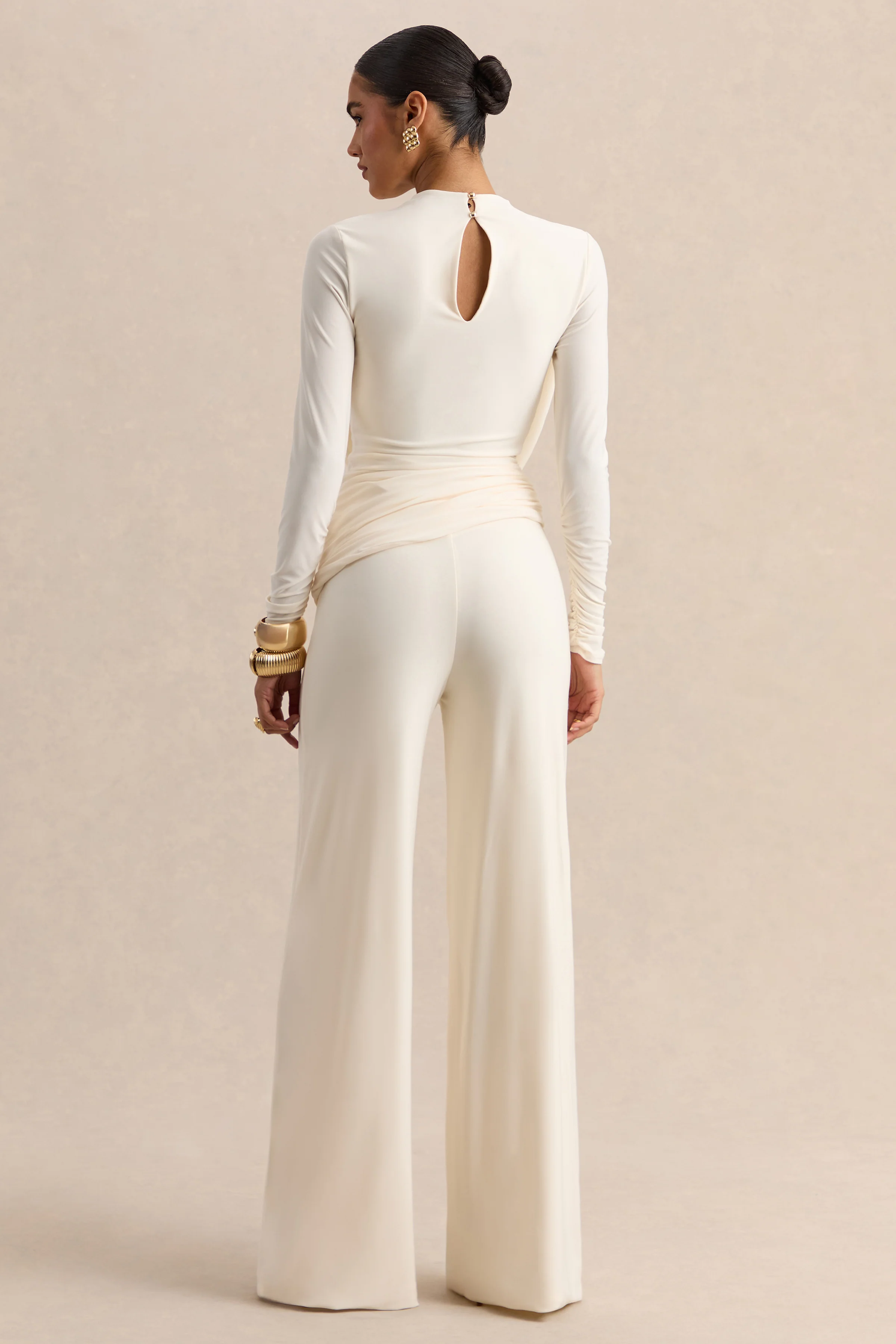 Raniella | Witte Top met Hoge Hals en Gerimpelde en Draperende Details - Image 3