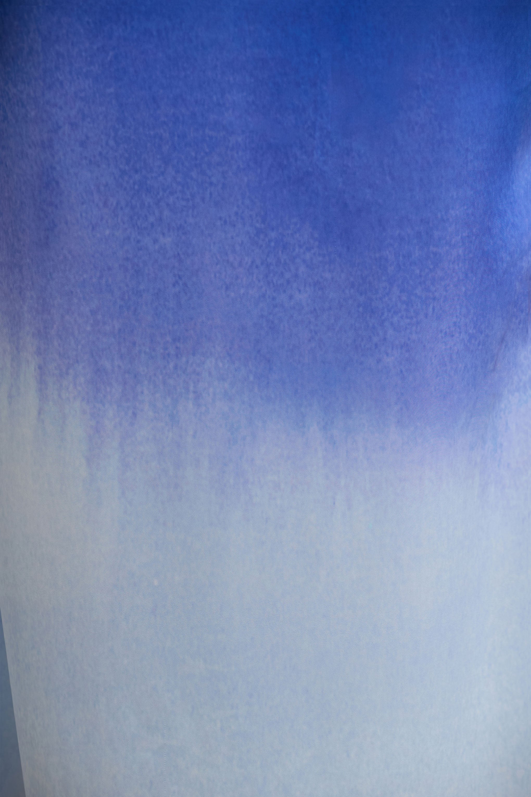 Serita | Blauwe Ombre Satijnen Split Maxi Rok - Image 6