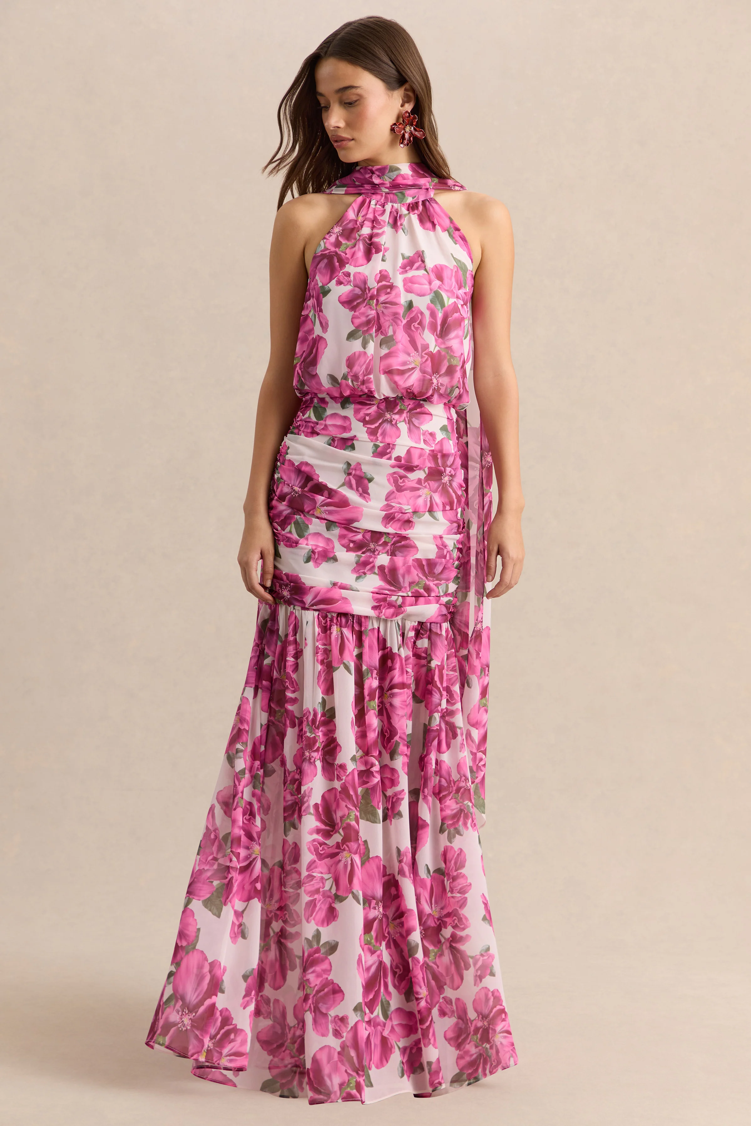 Veronique | Roze Hibiscus Bloemenprint Maxi Jurk Met Halternek - Image 5