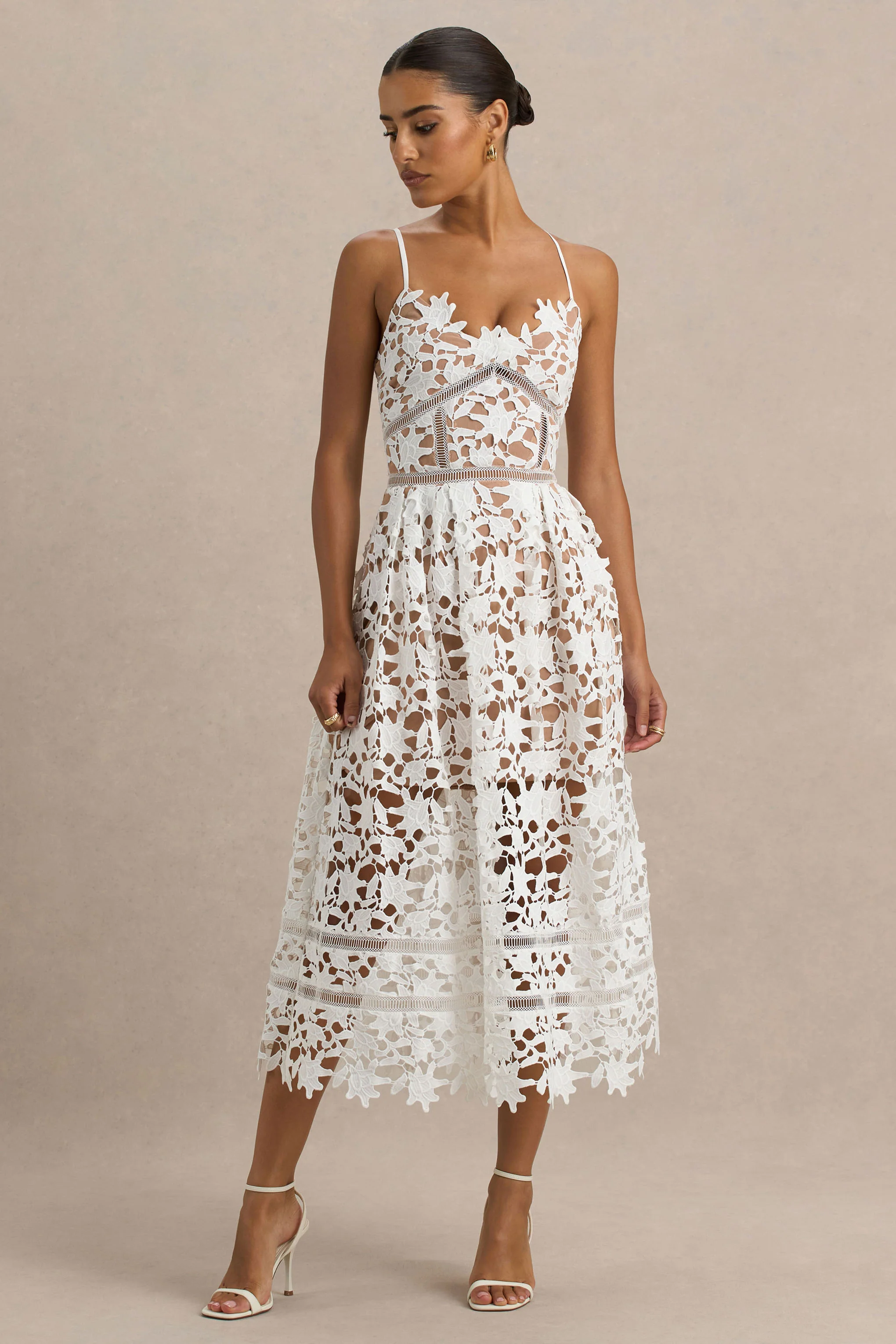 Zuri | Witte Kanten Midi-Jurk Met Sweetheart Halslijn En Spaghettibandjes - Image 4