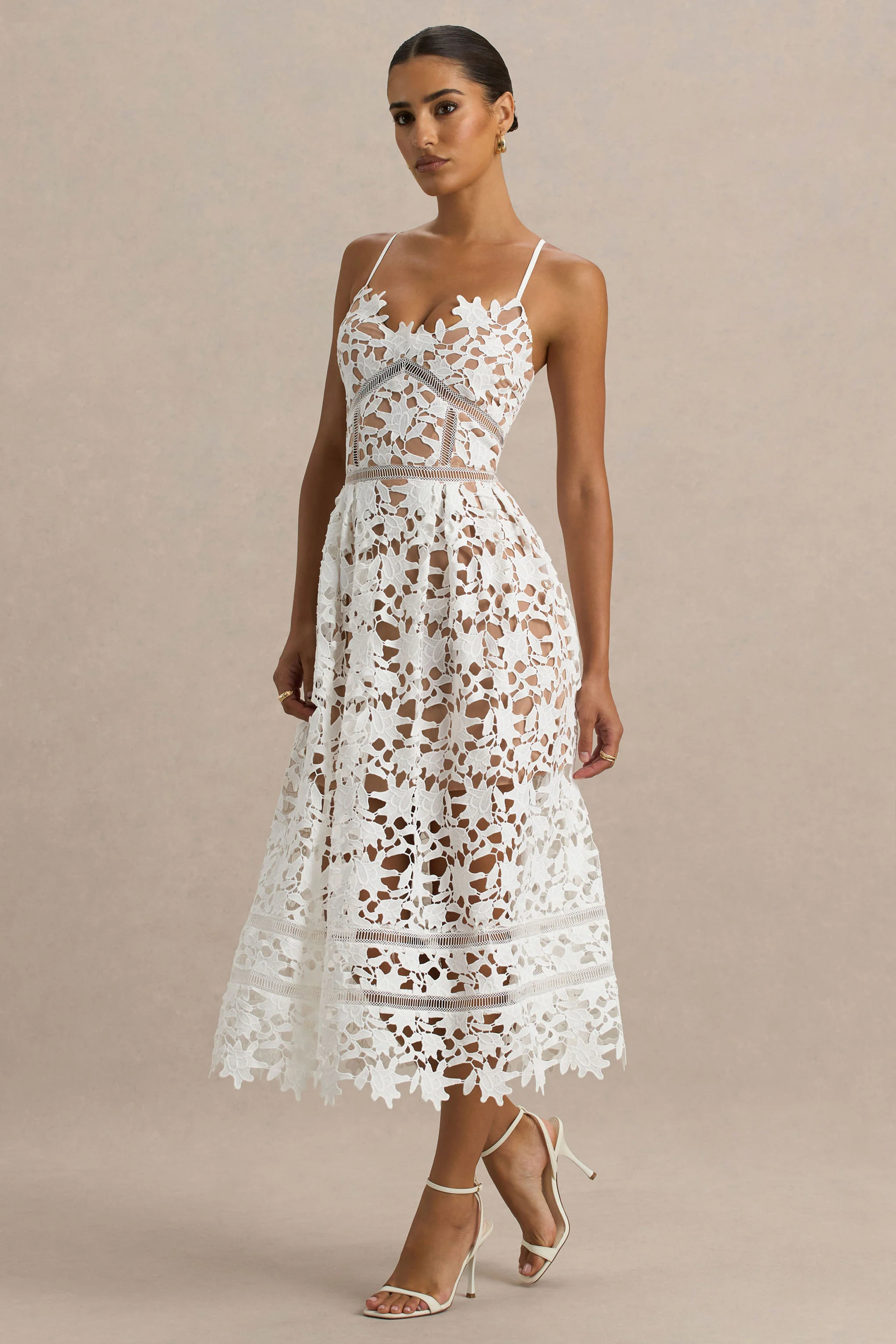 Zuri | Witte Kanten Midi-Jurk Met Sweetheart Halslijn En Spaghettibandjes - Image 5